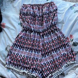 Strapless romper from Yahada